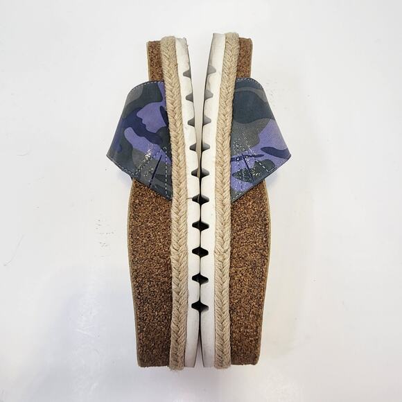 J Slides Women Lust Slip One Buckle Strap Sandal Size 7M Blue Green Camo Leather - Picture 7 of 8